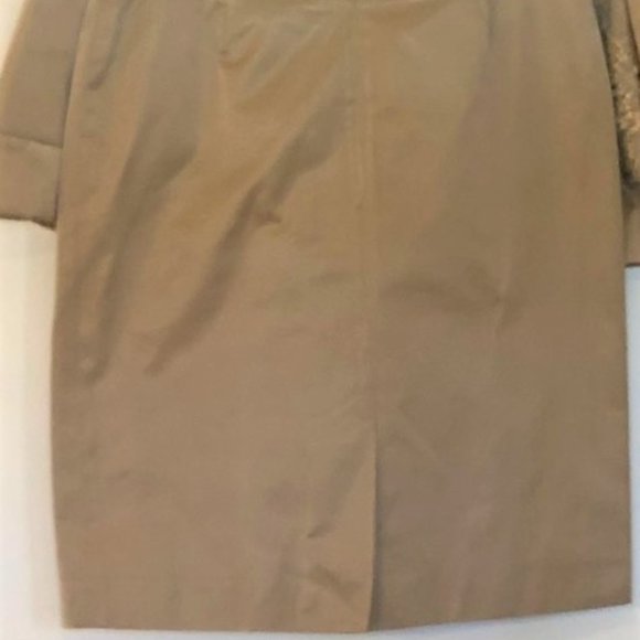 Javier Simorra Elegant, Sophisticated & Sparkly Designer Skirt Suit - Picture 7 of 16